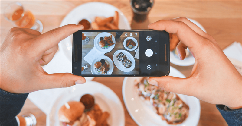International digital food marketing